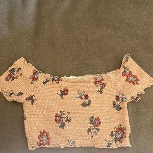 ILLA ILLA crop top for women.